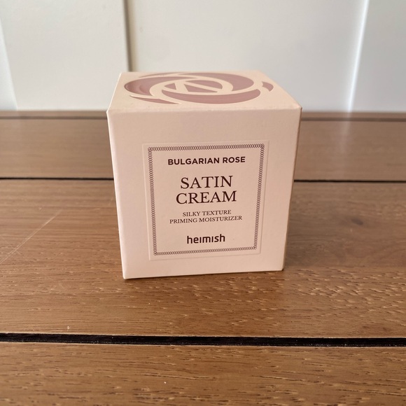 NWT Heimish Bulgarian Rose Satin Cream - Picture 2 of 6